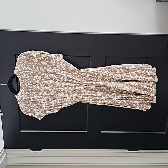 Cute Summer Dress - Picture 4 of 4